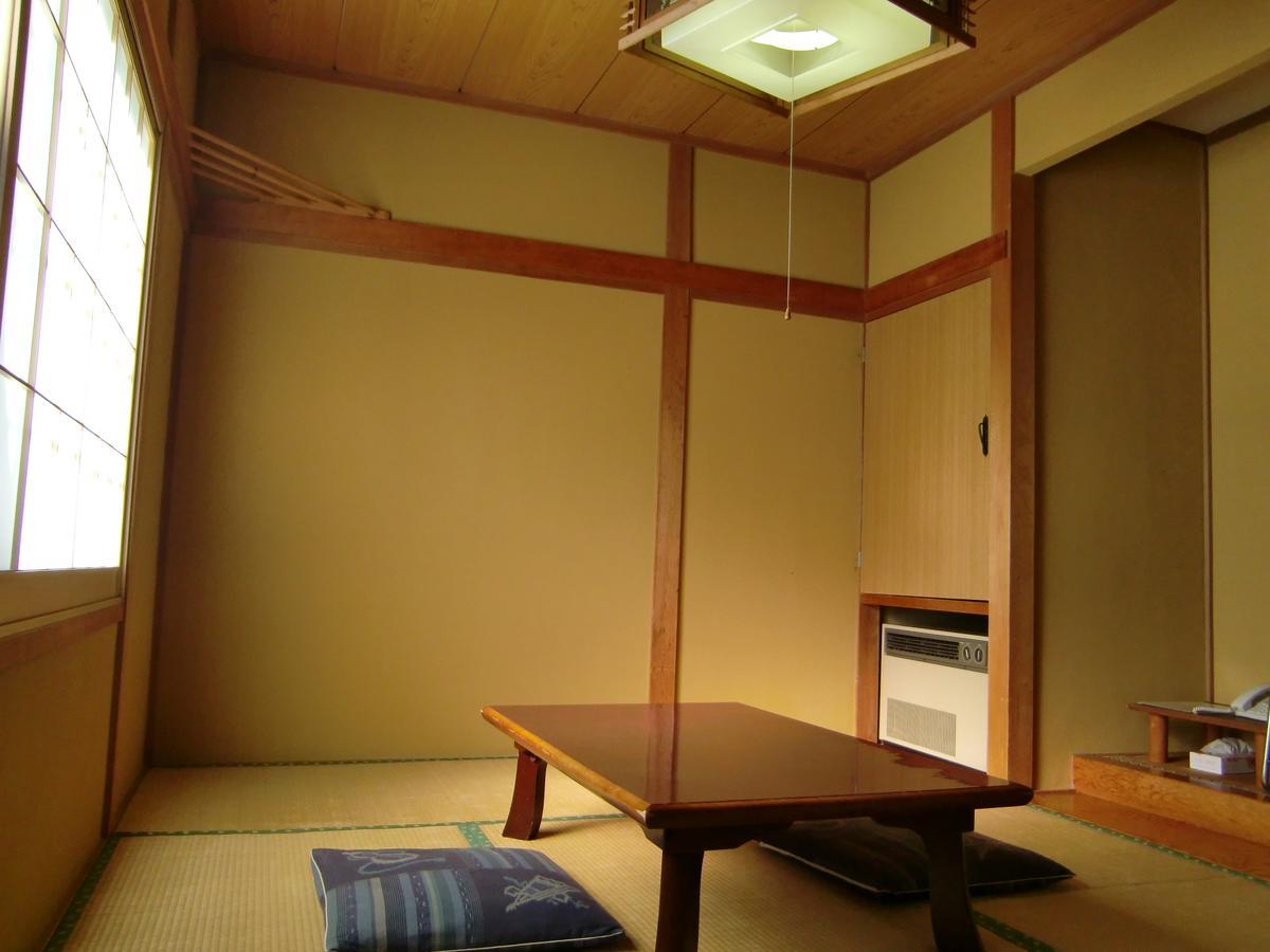 Pension Bergland Kusatsu  Buitenkant foto